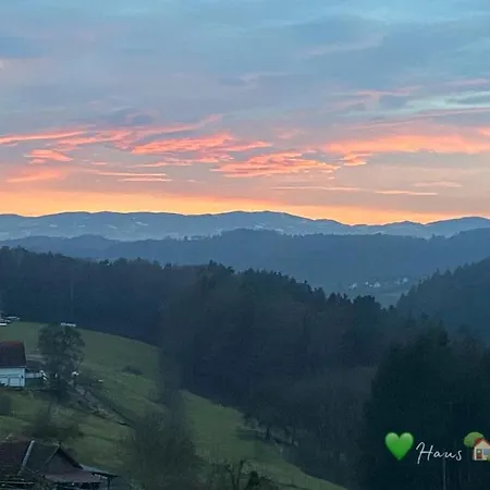 Haus Lannachberg Apartamento Lannach